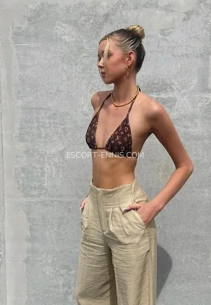 Escort Ennis Genesis — 1