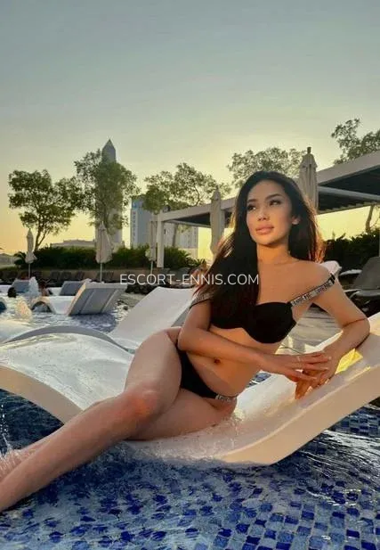 Escort Ennis Breanna — 6