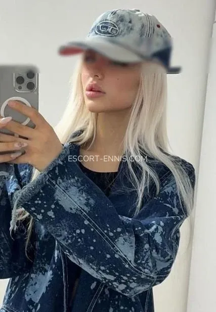 Escort Ennis Britt — 1