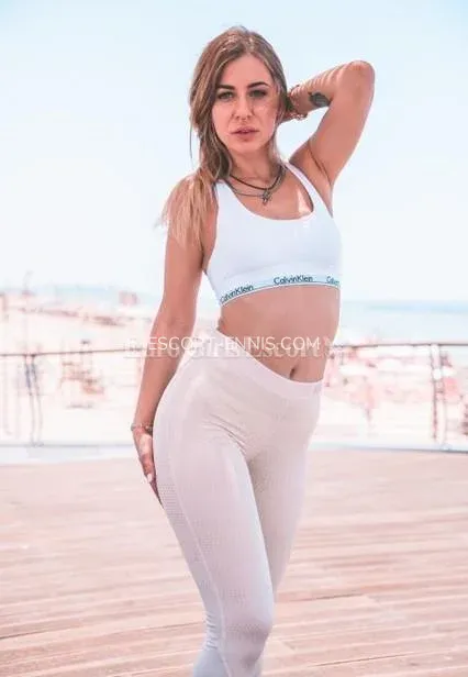 Escort Ennis Kylee — 1