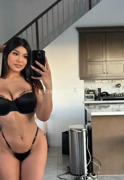 Escort Ennis Justina — 1
