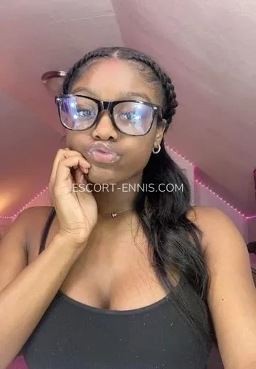 Escort Ennis Dakota — 2