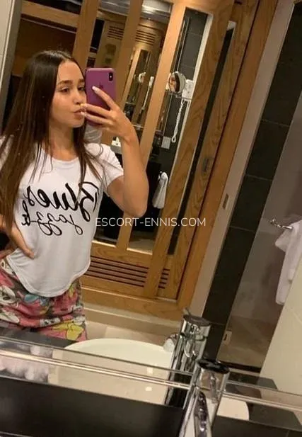 Escort Ennis Therese — 1