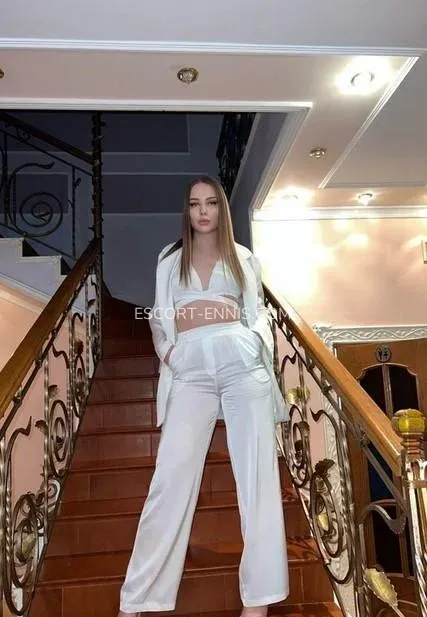 Escort Ennis Carina — 4