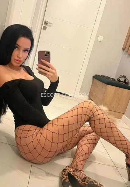 Escort Ennis Gunilla — 1