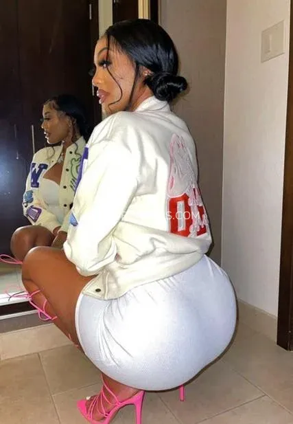 Escort Ennis Agnes — 3