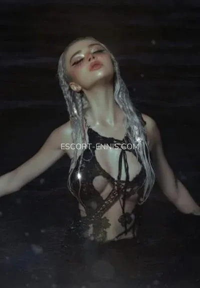 Escort Ennis Carina — 1