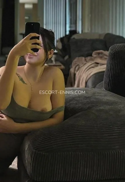 Escort Ennis Elvira — 2
