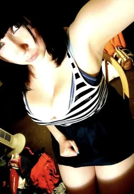 Escort Ennis Erika — 1