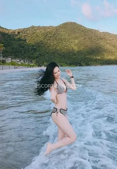 Escort Ennis Ciara — 1