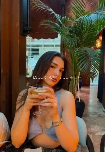 Escort Ennis Britt — 4