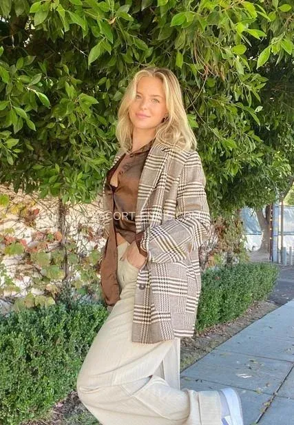 Escort Ennis Johanna — 5