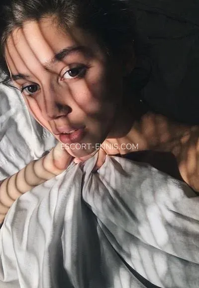 Escort Ennis Tecla — 5