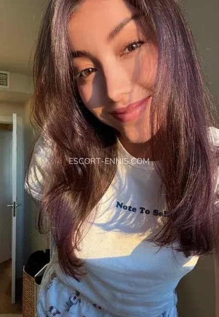 Escort Ennis Nieves — 1