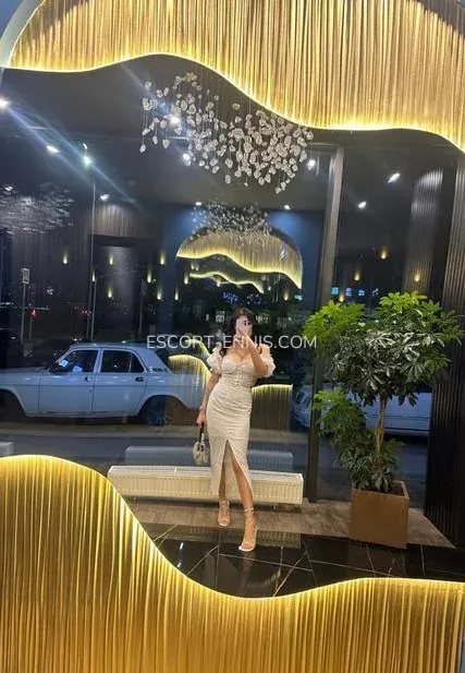 Escort Ennis Melanie — 1