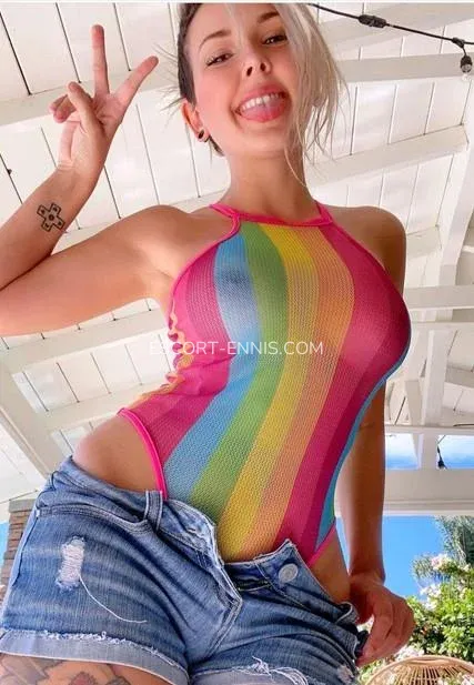 Escort Ennis Julia — 1