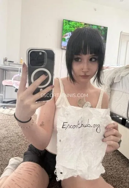 Escort Ennis Rebecca — 2