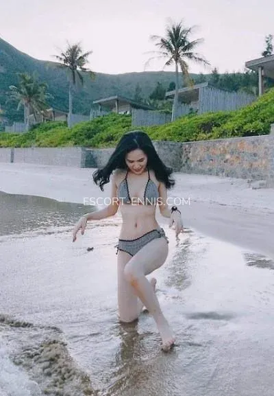 Escort Ennis Ciara — 3