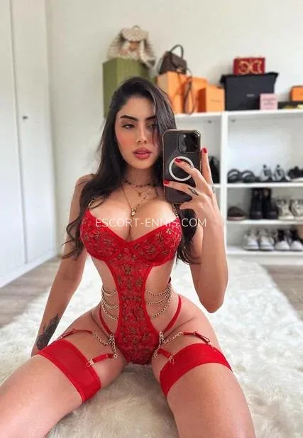 Escort Ennis Hanna — 5