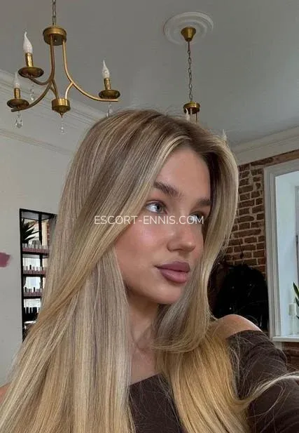 Escort Ennis Carina — 3