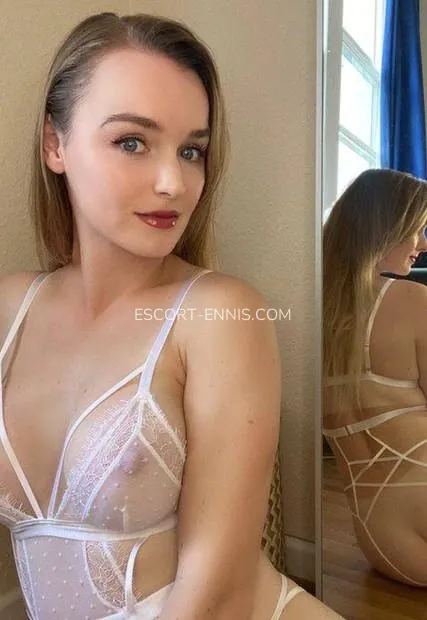 Escort Ennis Fabricia — 2