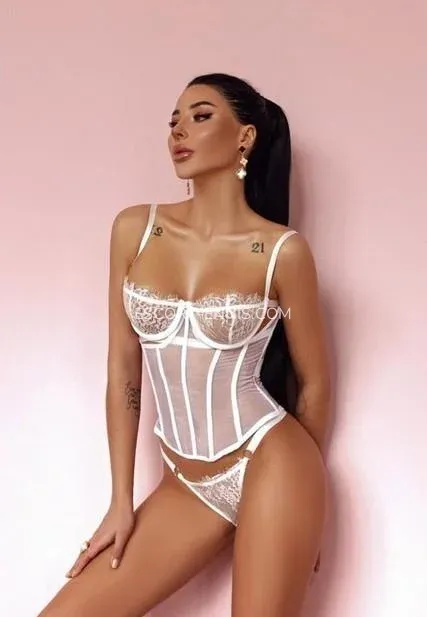 Escort Ennis Malin — 1