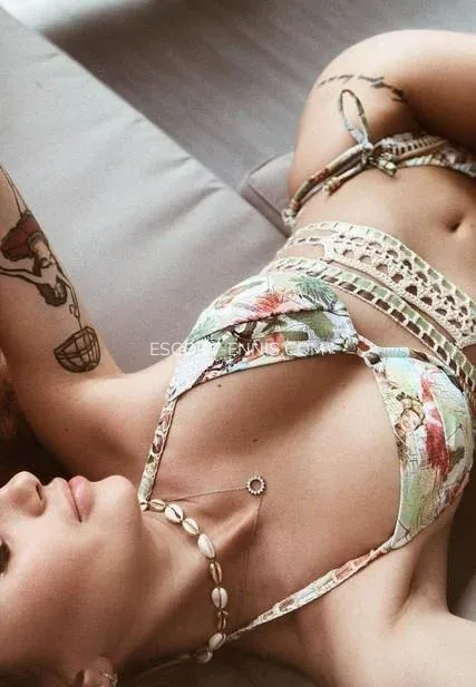 Escort Ennis Louise — 6