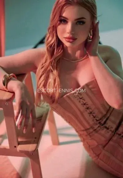 Escort Ennis Clorinda — 10