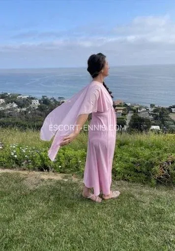 Escort Ennis Leah — 4
