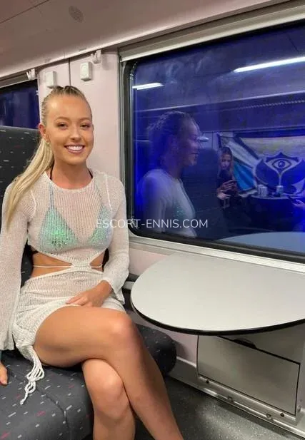 Escort Ennis Naomi — 3