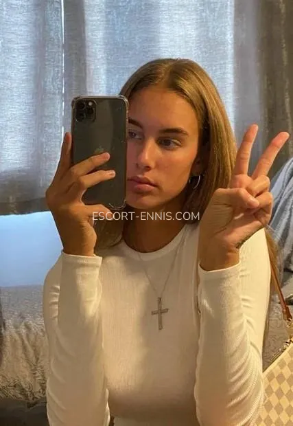 Escort Ennis Mikayla — 2