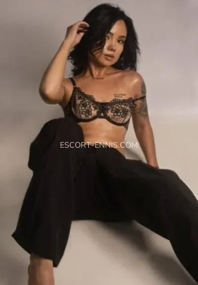 Escort Ennis Ciara — 8