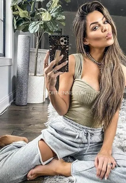 Escort Ennis Addison — 2