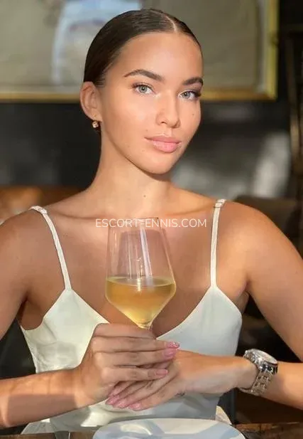Escort Ennis Julia — 5