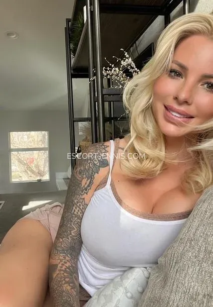 Escort Ennis Hanna — 3