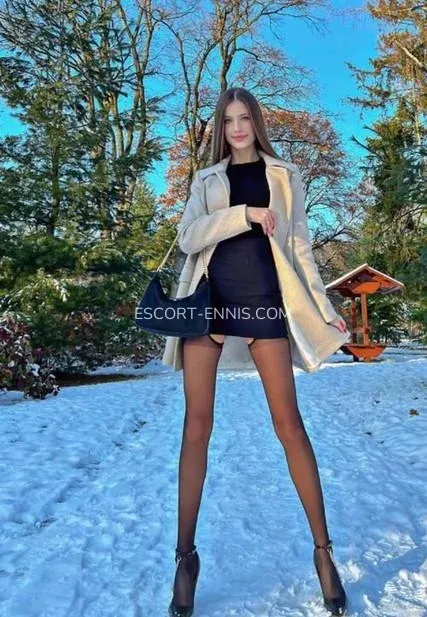 Escort Ennis Linnéa — 4
