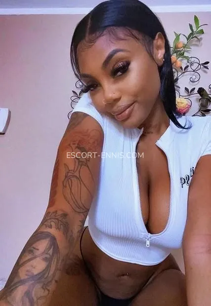 Escort Ennis Klara — 2