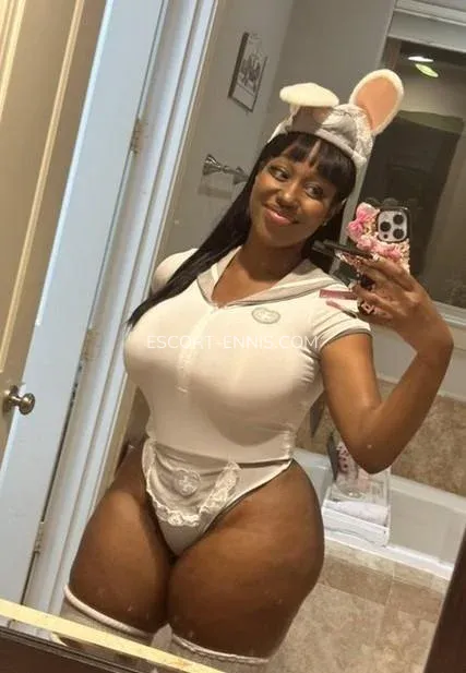 Escort Ennis Keira — 3