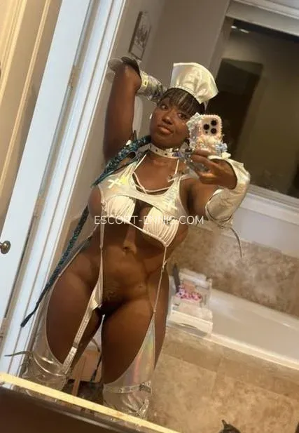 Escort Ennis Keira — 8