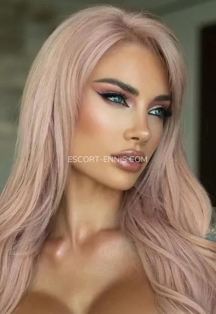 Escort Ennis Rylee — 2