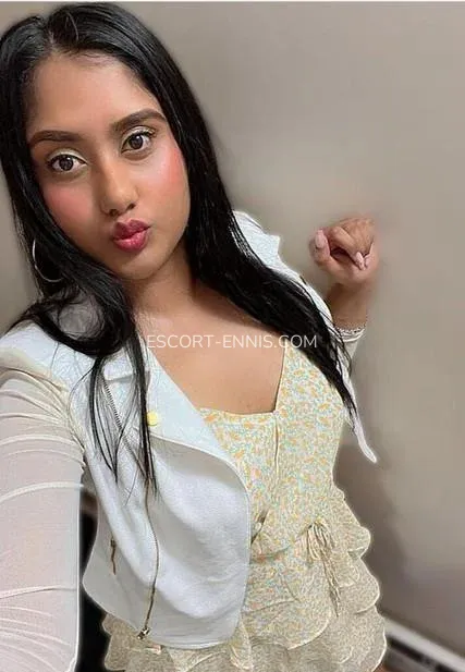 Escort Ennis Linnéa — 1