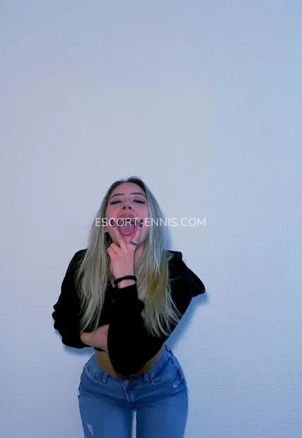 Escort Ennis Adriana — 2