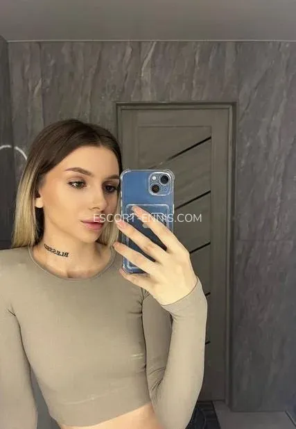 Escort Ennis Amalia — 1