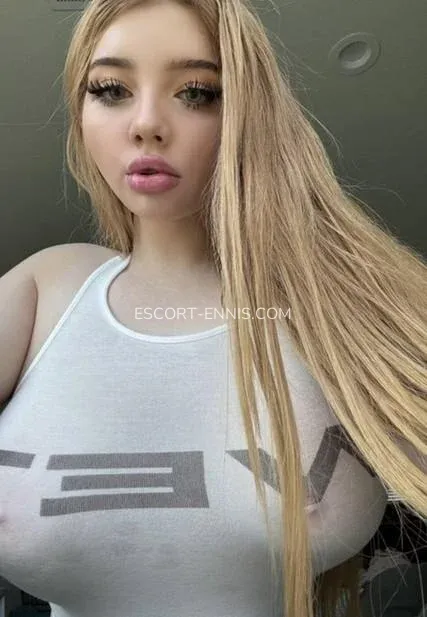 Escort Ennis Julia — 1
