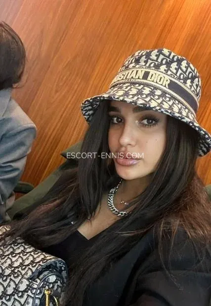 Escort Ennis Elin — 3