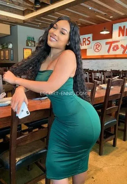 Escort Ennis Madelyn — 1