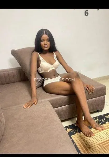 Escort Ennis Cassidy — 3