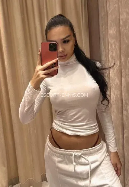 Escort Ennis Caroline — 3