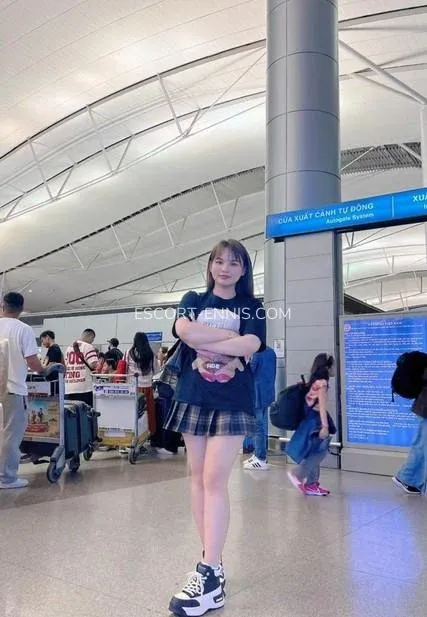 Escort Ennis Monica — 3