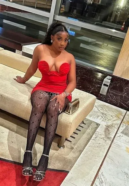 Escort Ennis Julianna — 1